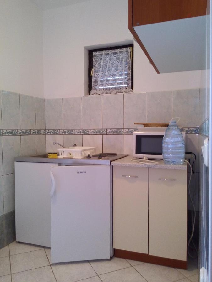 Ferienwohnung Maslina Vir Exterior foto