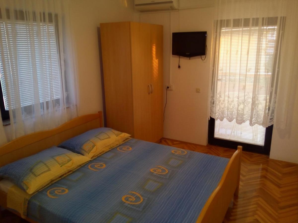 Ferienwohnung Maslina Vir Exterior foto