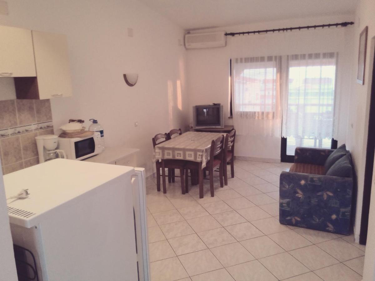 Ferienwohnung Maslina Vir Exterior foto