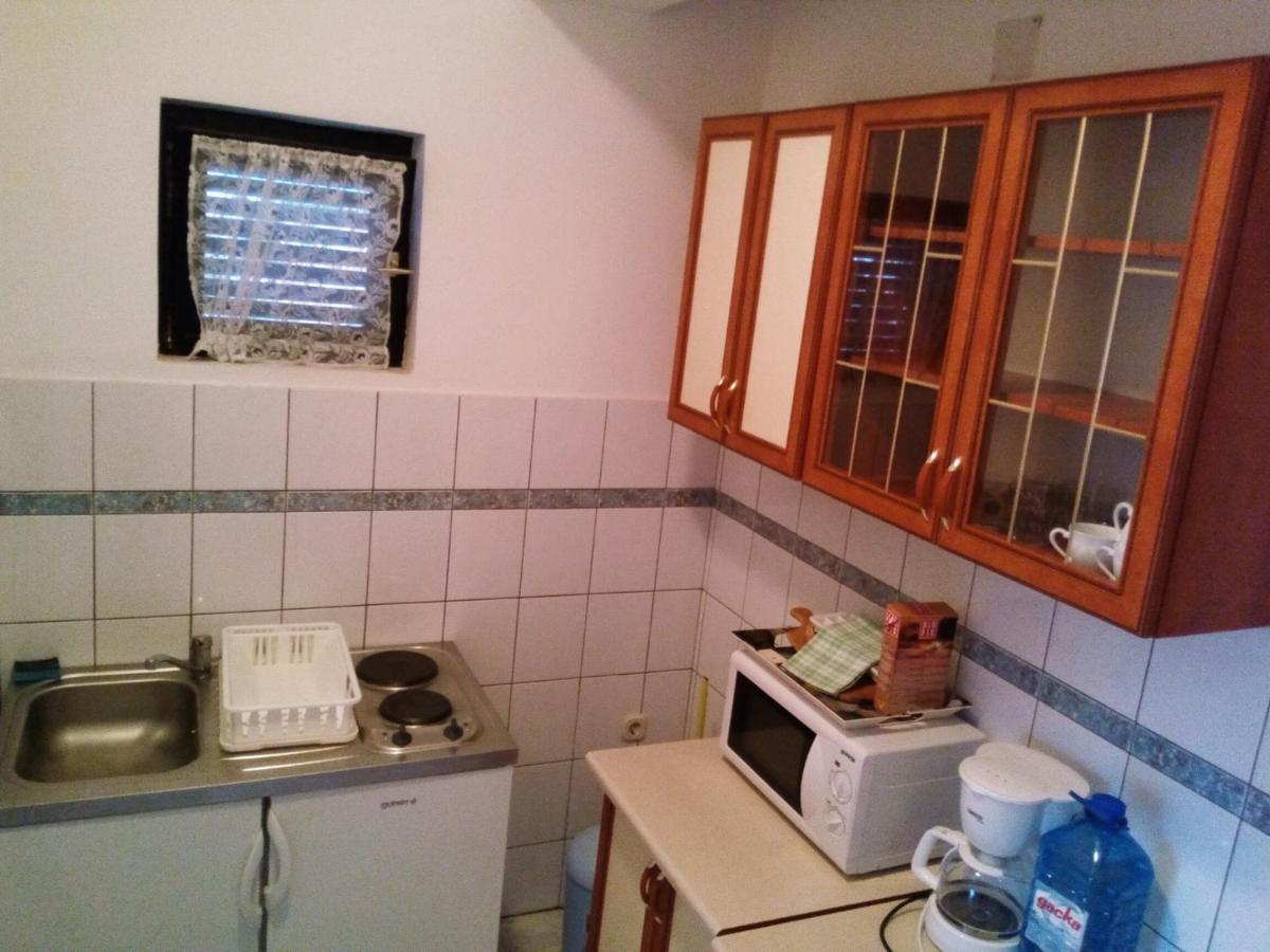 Ferienwohnung Maslina Vir Exterior foto