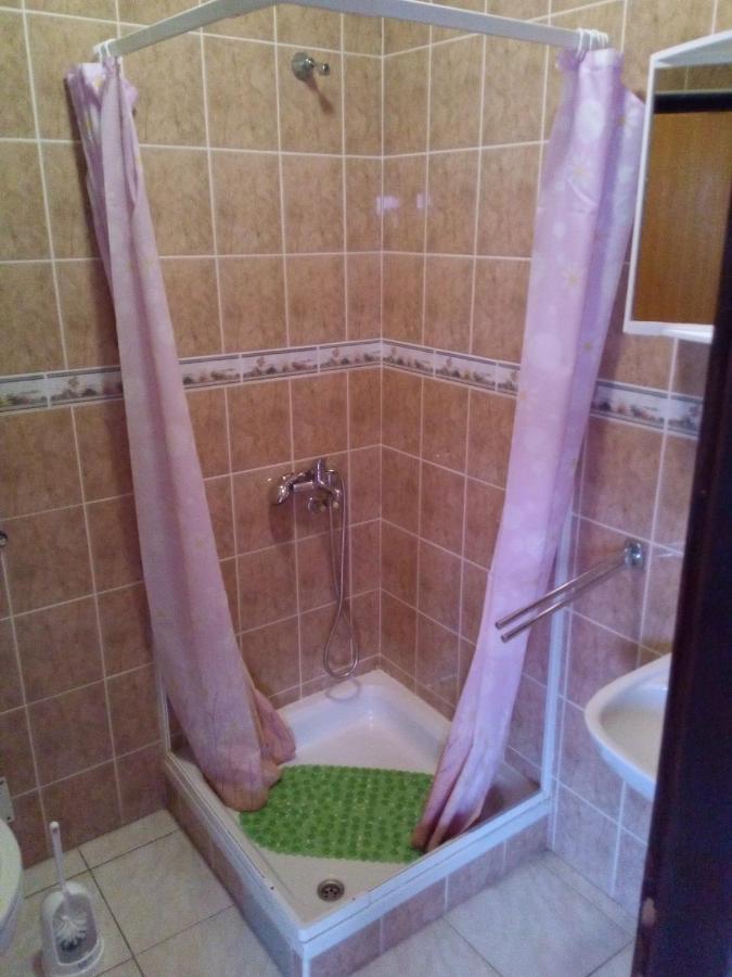 Ferienwohnung Maslina Vir Exterior foto